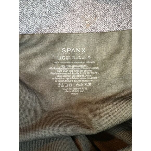 Spanx Dark Greens Camo Leggings for Women, Size Large 23" Inseam - Picture 5 of 6